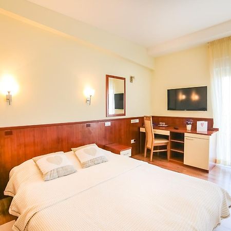 Hotel Merlot Opuzen  Zewnętrze zdjęcie