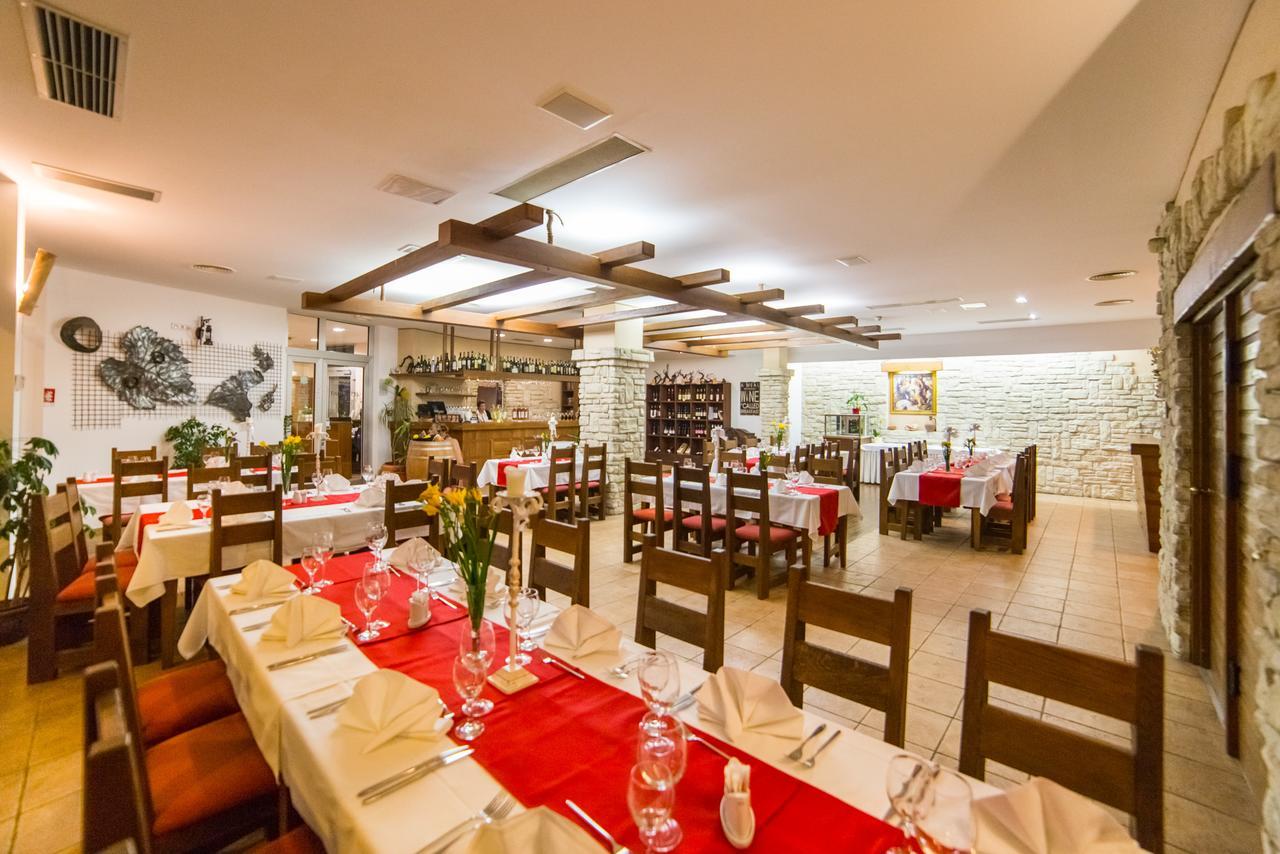 Hotel Merlot Opuzen  Zewnętrze zdjęcie
